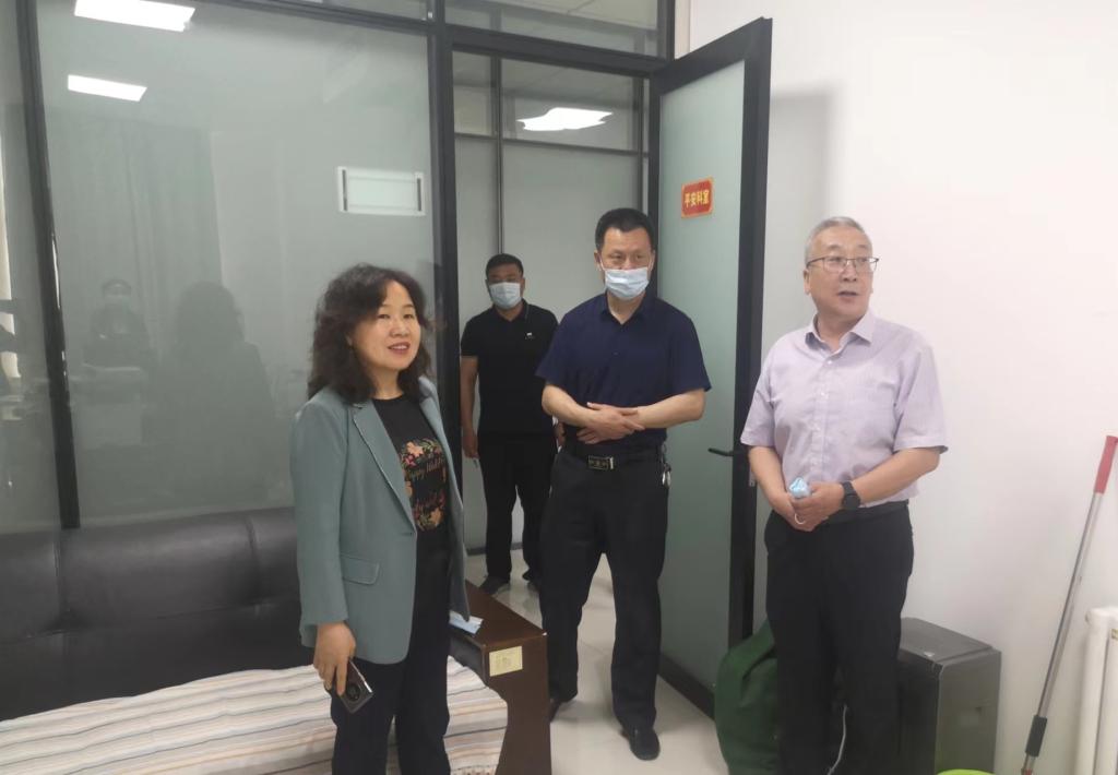 自治州党委常委副州长阿尔特到博州退役军人事务局调研指导工作