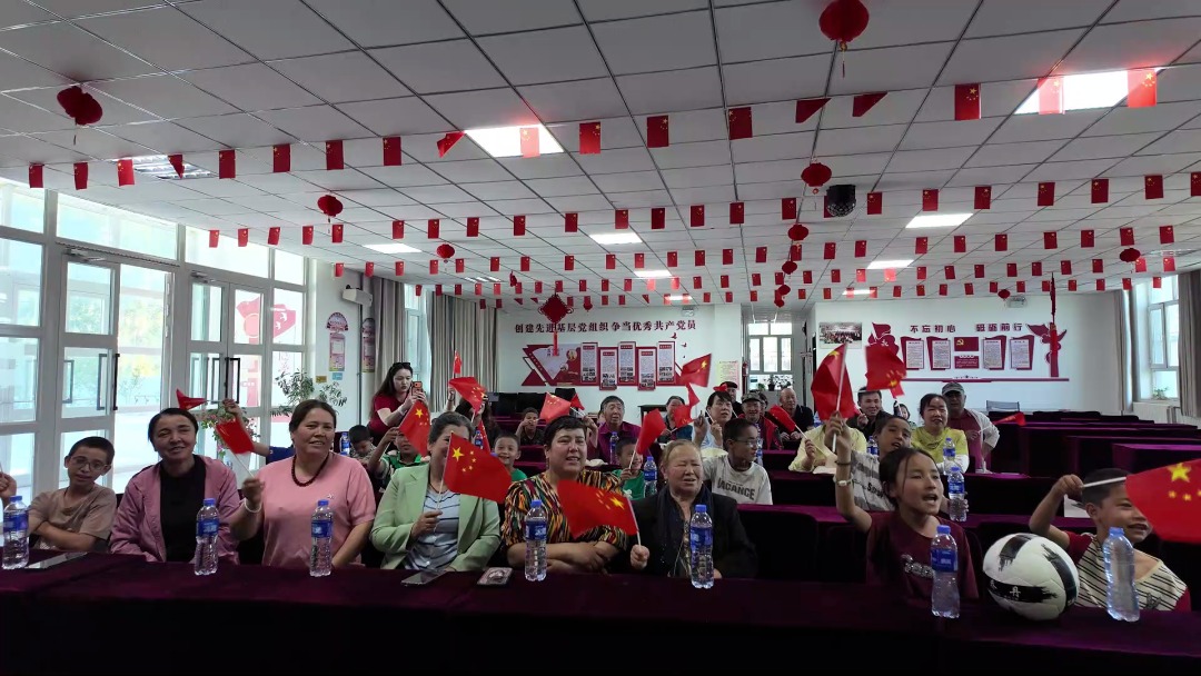 “博州队加油！”精河球员征战疆超  家乡亲友云端助威