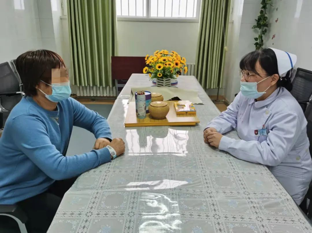 州人民医院医生妙手治抑郁患者